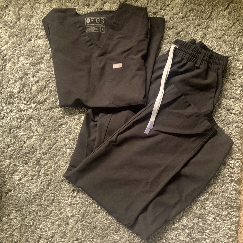 Black Scrubs